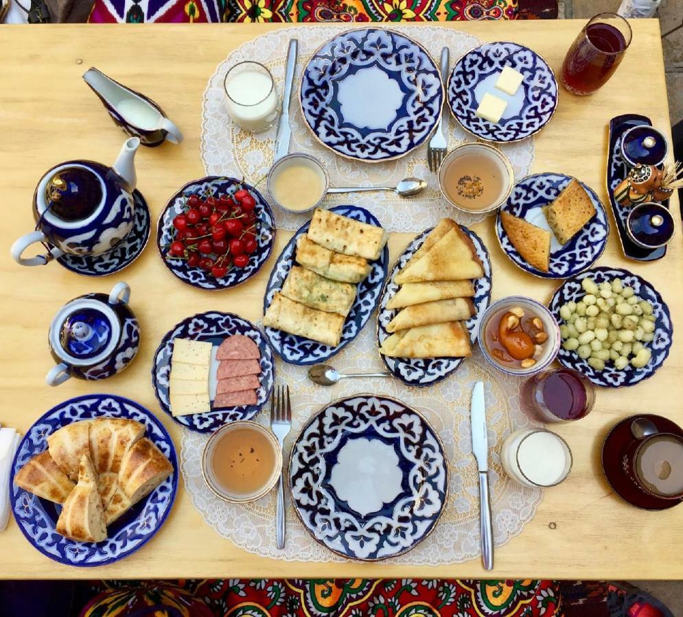 Marhabo Guesthouse Самарканд Екстериор снимка